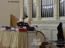 Fotografie píšťalového organu vo Farskom kostole v Nových Zámkoch 7