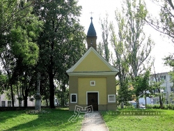 Nové Zámky Kaplnky - Kaplnka svätej Trojice, Anton Bernolák, Bernolákov park