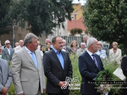 Nové Zámky MIX Fotografií 39 Primátor mesta Gejza Pischinger a kandidát na Nitrianskeho župana Tomáš Galbavý