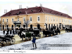 Nové Zámky Minulosť vo Farbe - Hotel Zlatý Lev - fiakre patrili k neodmysliteľnej súčasti Nových Zámkov