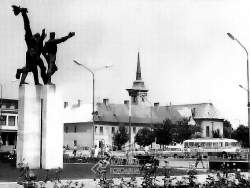 Nové Zámky Námestie Okolie 250