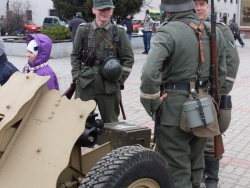 Nové Zámky Rekonštrukcia konca druhej svetovej vojny Nové Zámky 9