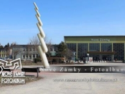 Železničná stanica Nové Zámky - (návrh pamätníka Obetiam bombardovania v Nových Zámkoch 7)